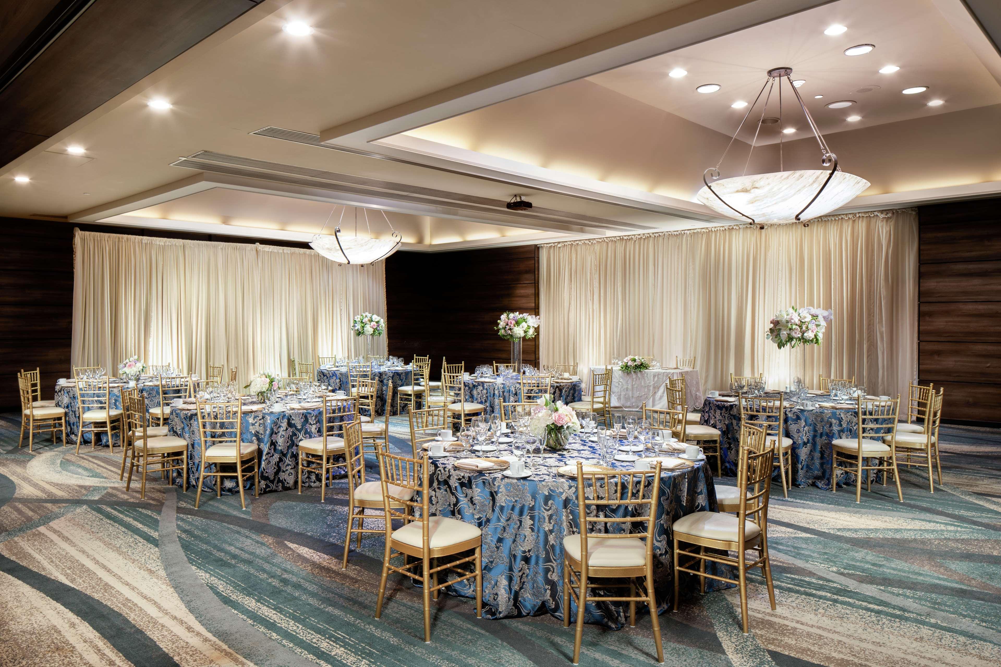 Отель Doubletree By Hilton Monrovia - Pasadena Area Экстерьер фото