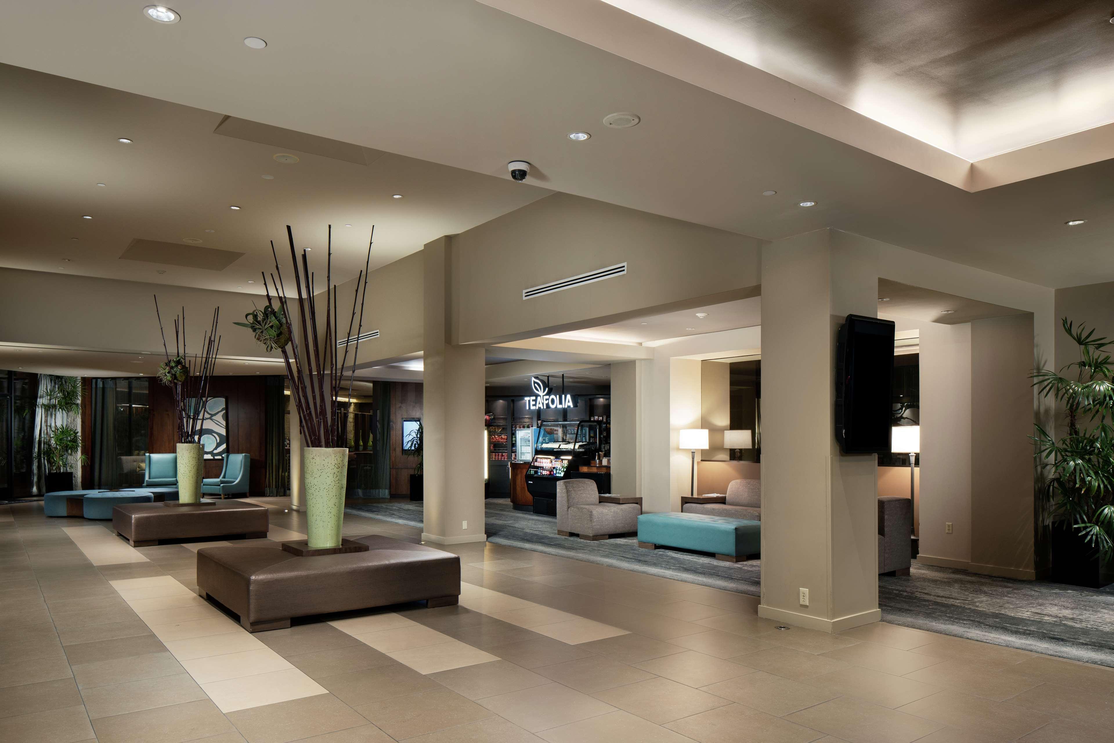 Отель Doubletree By Hilton Monrovia - Pasadena Area Экстерьер фото